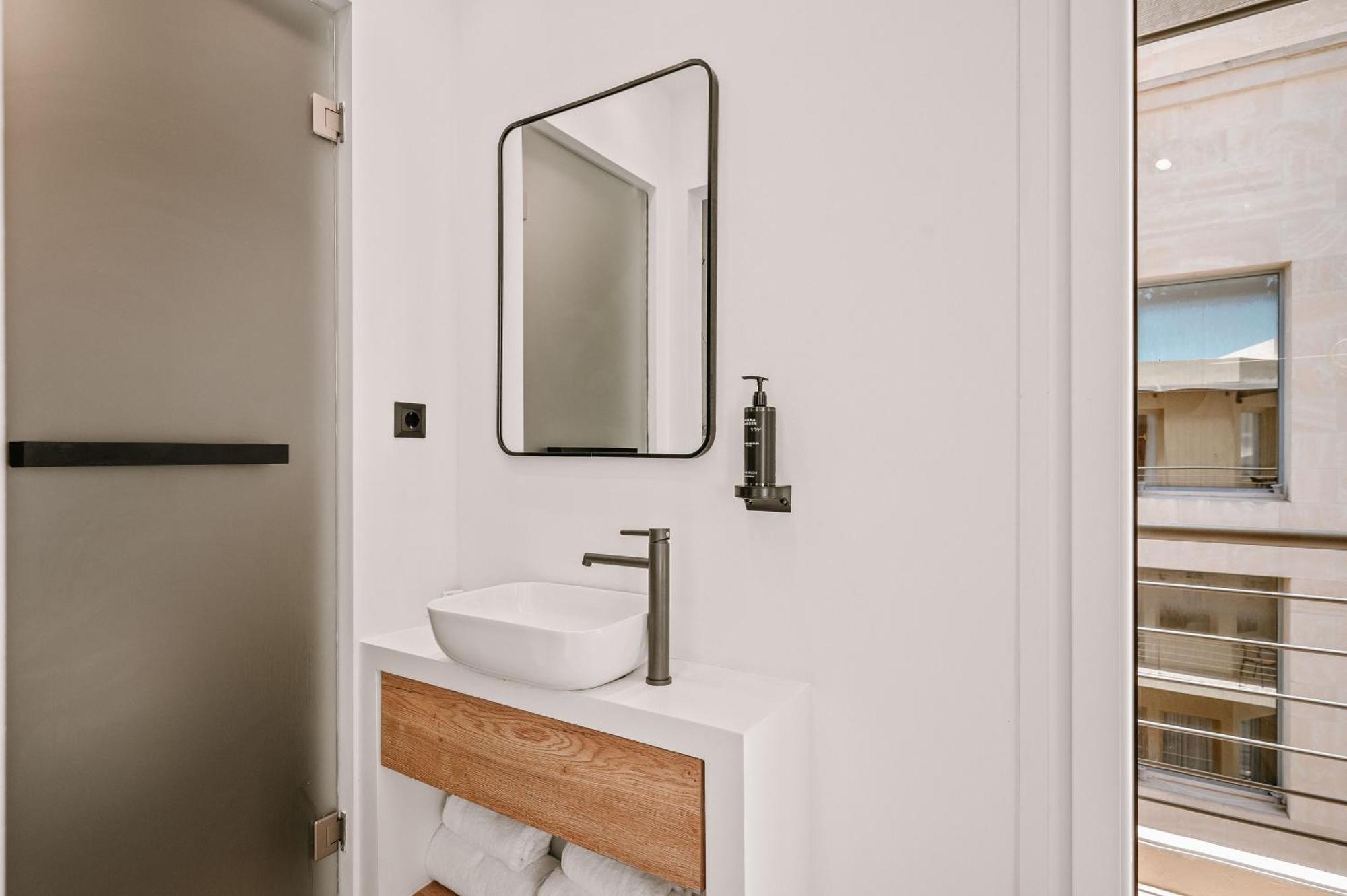 Planis Str Urban Suites By Semavί Iraklio Exterior foto